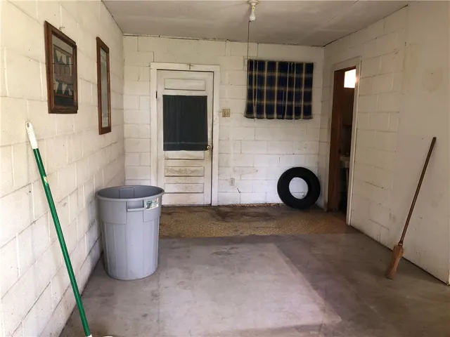 $69,000 | 526 Dolores Street, Taft, TX 78390