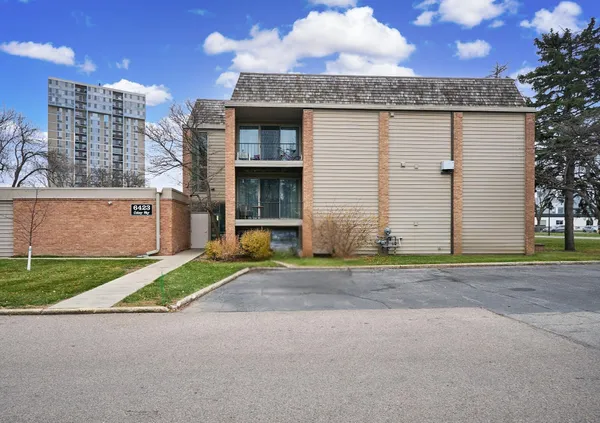 $125,000 | 6423 Colony Way, Unit 2G, Edina, MN 55435