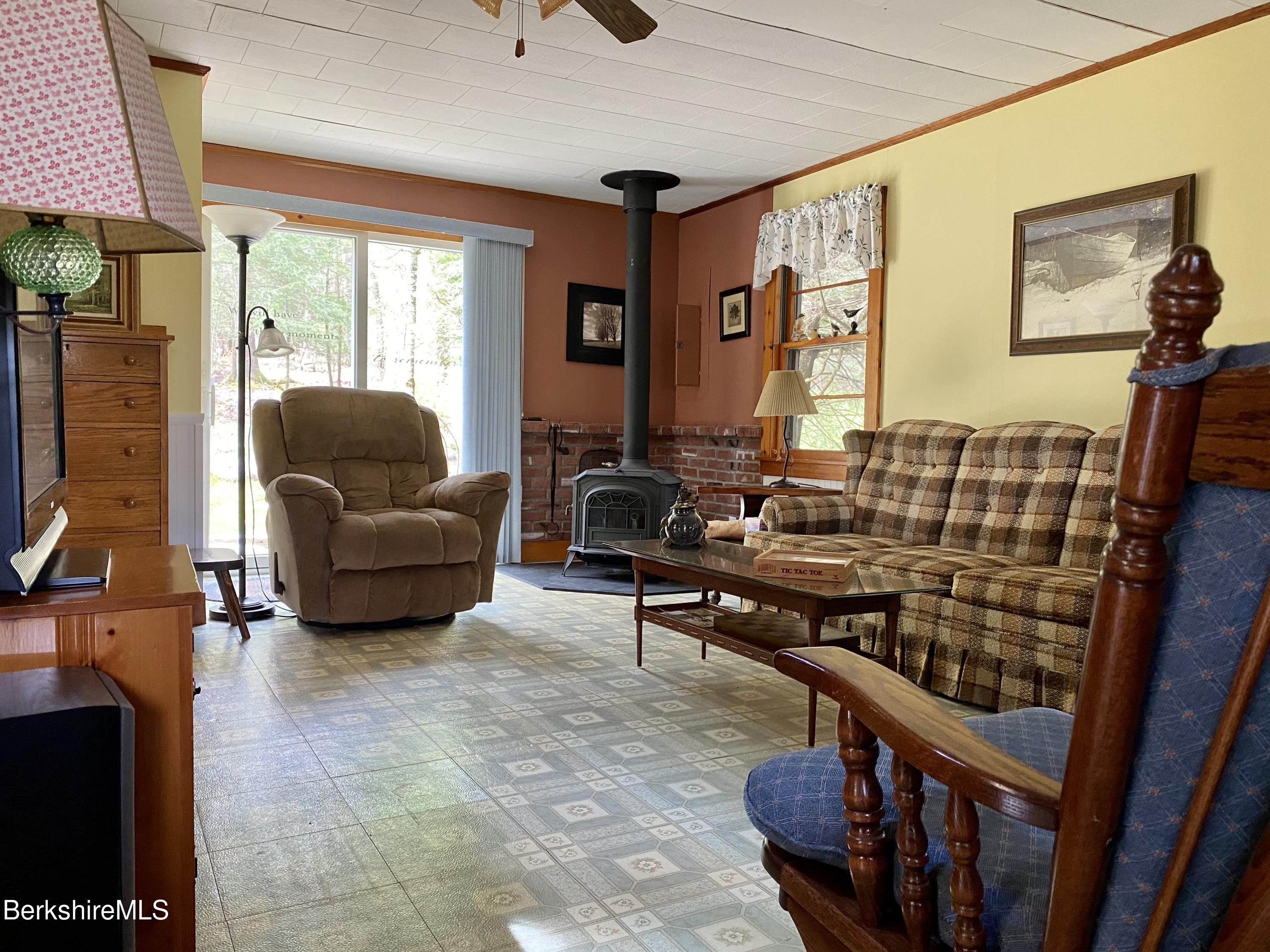55 Pine Road New Marlborough, MA 01230 - Photo 7 of 16 Living room