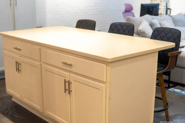 $249,000 | 1401 South Flores Street, Unit 109, San Antonio, TX 78204