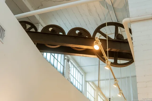 $249,000 | 1401 South Flores Street, Unit 109, San Antonio, TX 78204