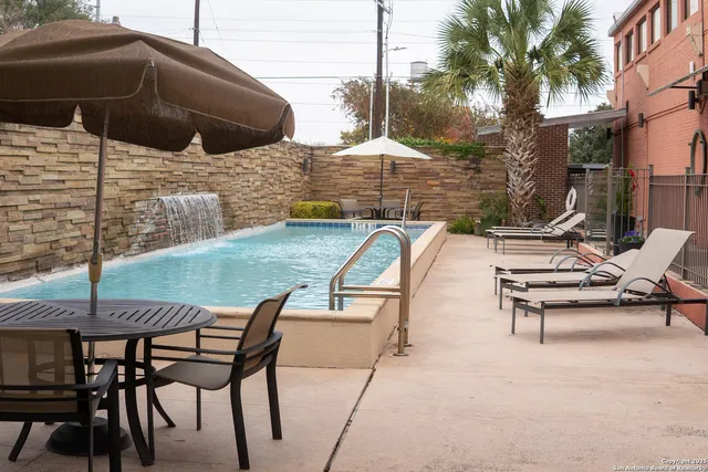 $249,000 | 1401 South Flores Street, Unit 109, San Antonio, TX 78204