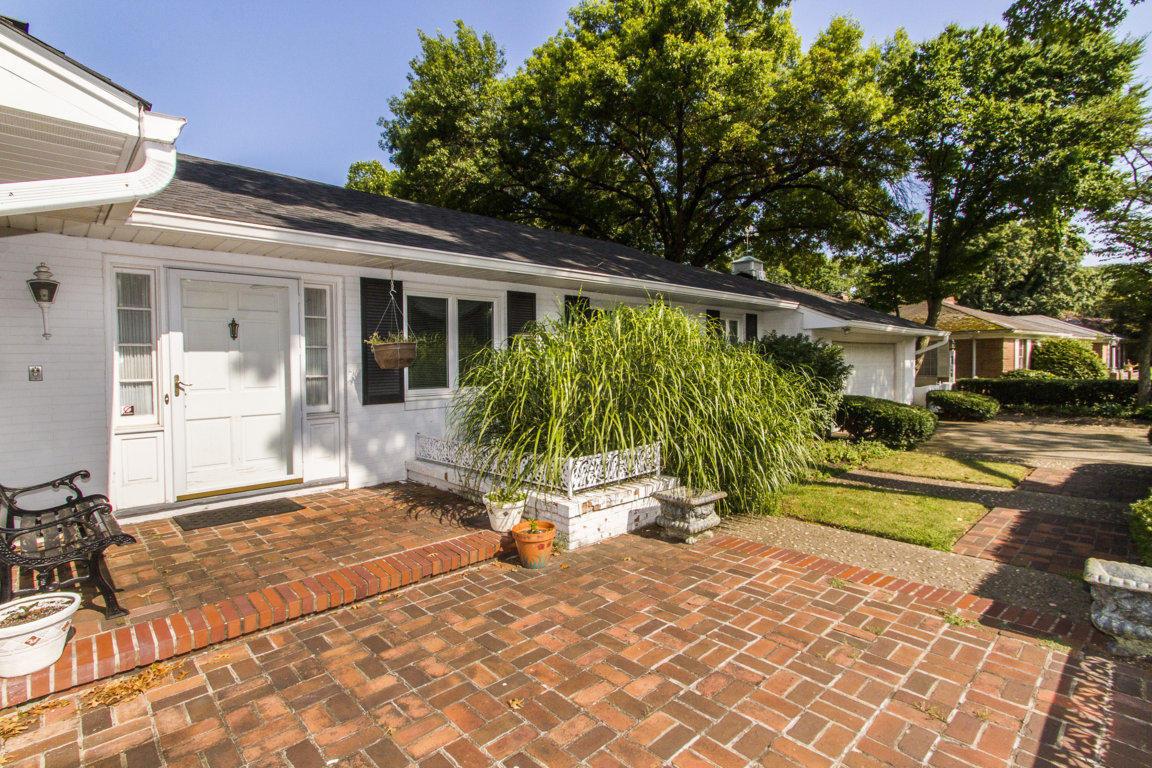 1351 Haddon Road Columbus, OH 43209 - Photo 4 of 43 Gallery Image 4