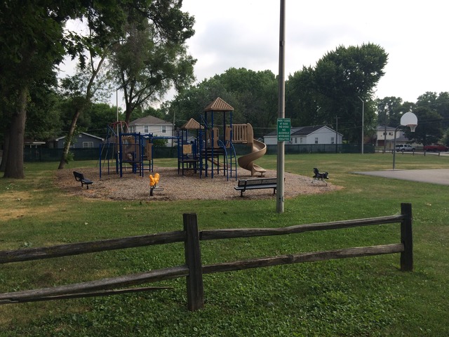 122 Eagle Point Road Fox Lake, IL 60020 - Photo 11 of 11 a view of a park