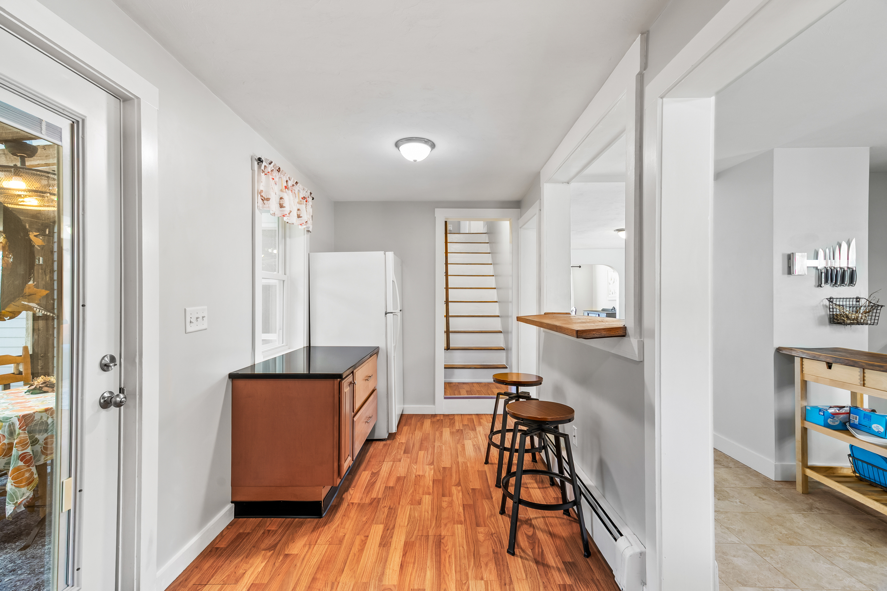 290 Providence Pike Putnam, CT 06260 - Photo 13 of 34 a view of a living room