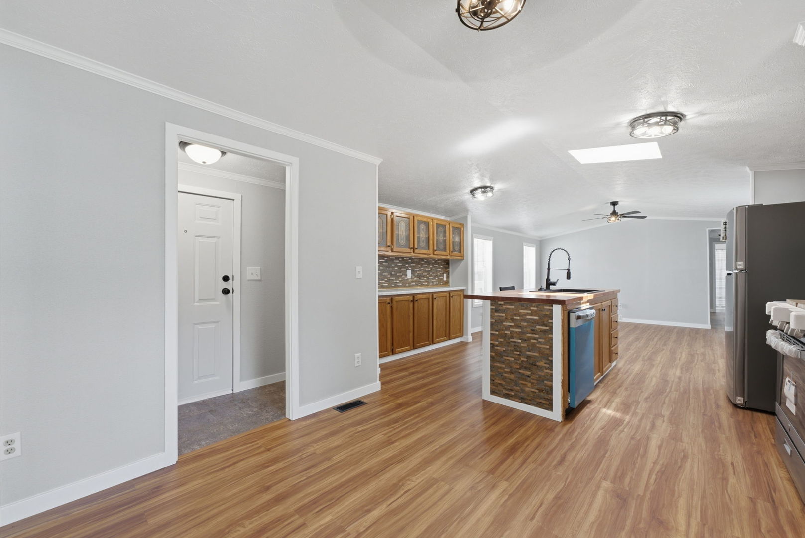 1710 West 4th Avenue Coal Valley, IL 61240 - Photo 12 of 22