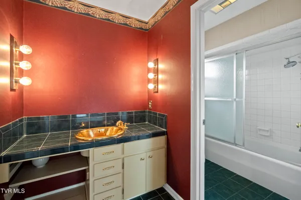 $305,000 | 1400 Brentwood Drive, Greeneville, TN 37743