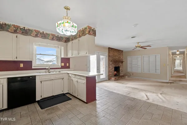 $305,000 | 1400 Brentwood Drive, Greeneville, TN 37743