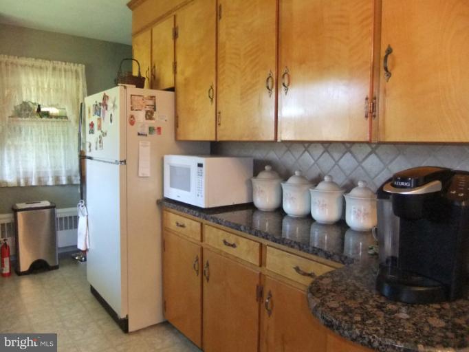 12268 Pleasant Valley Road Smithsburg, MD 21783 - Photo 2 of 30 Kitchen