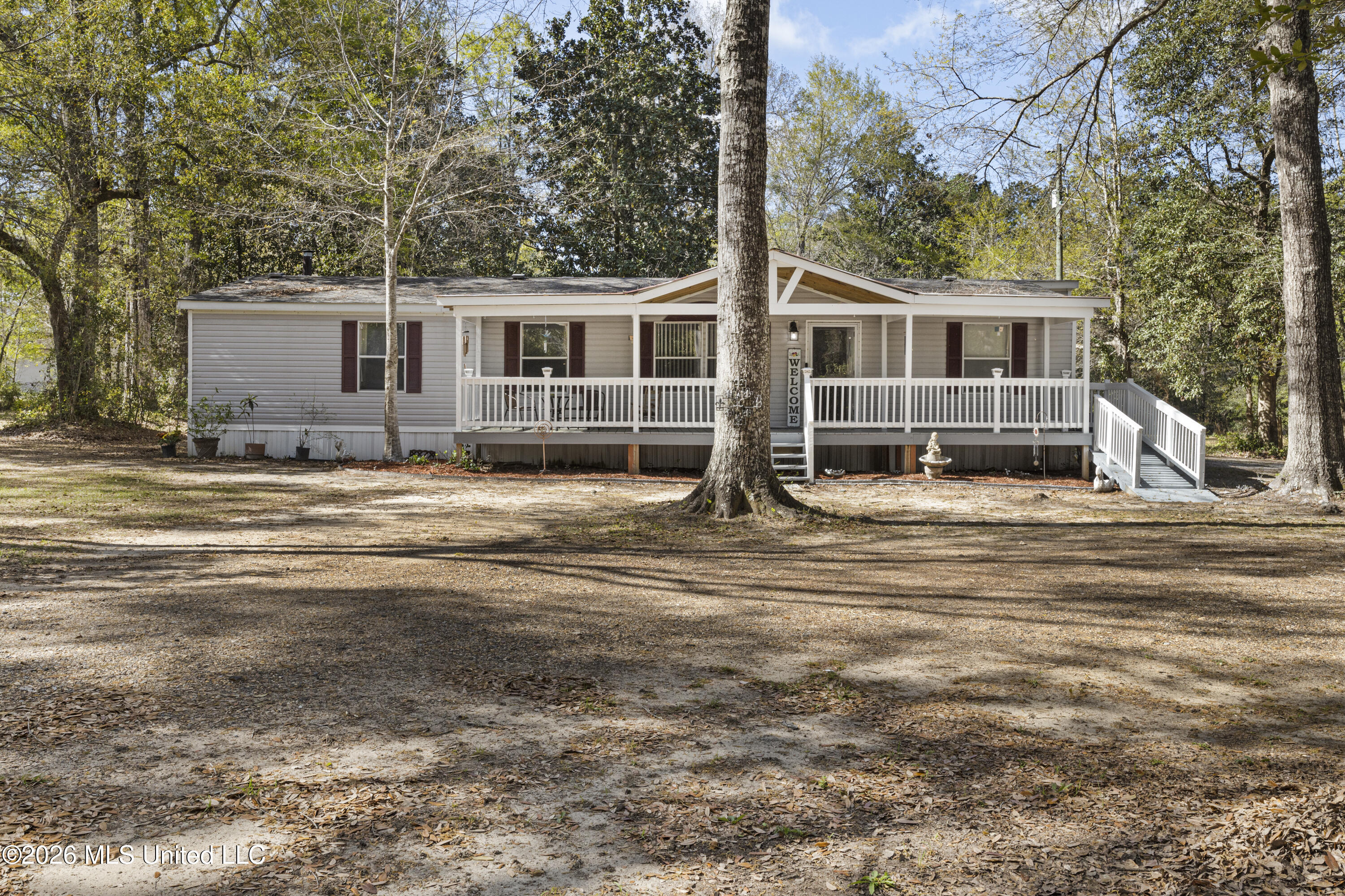 6124 Jim Ramsay Road Vancleave, MS 39565 - Photo 1 of 35 0001