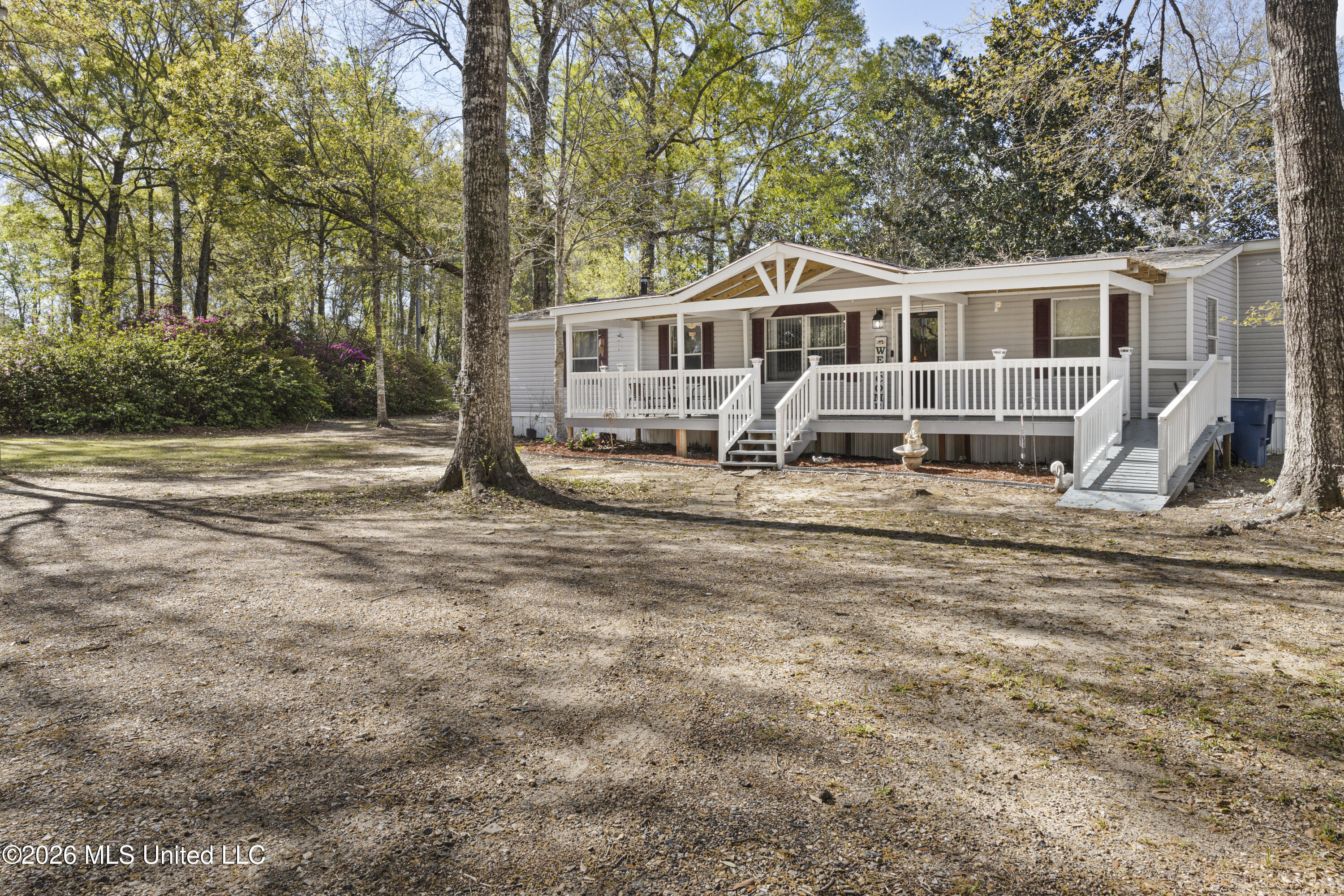 6124 Jim Ramsay Road Vancleave, MS 39565 - Photo 2 of 35 0002