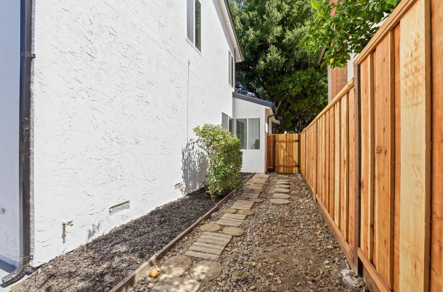 1106 Coyote Road San Jose, CA 95111 - Photo 37 of 40