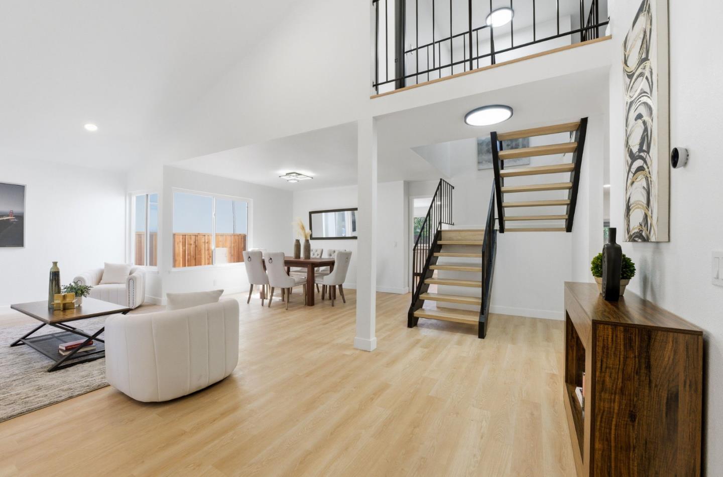 1106 Coyote Road San Jose, CA 95111 - Photo 4 of 40