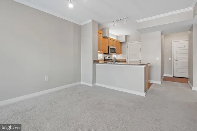 a close up view of washer and dryer