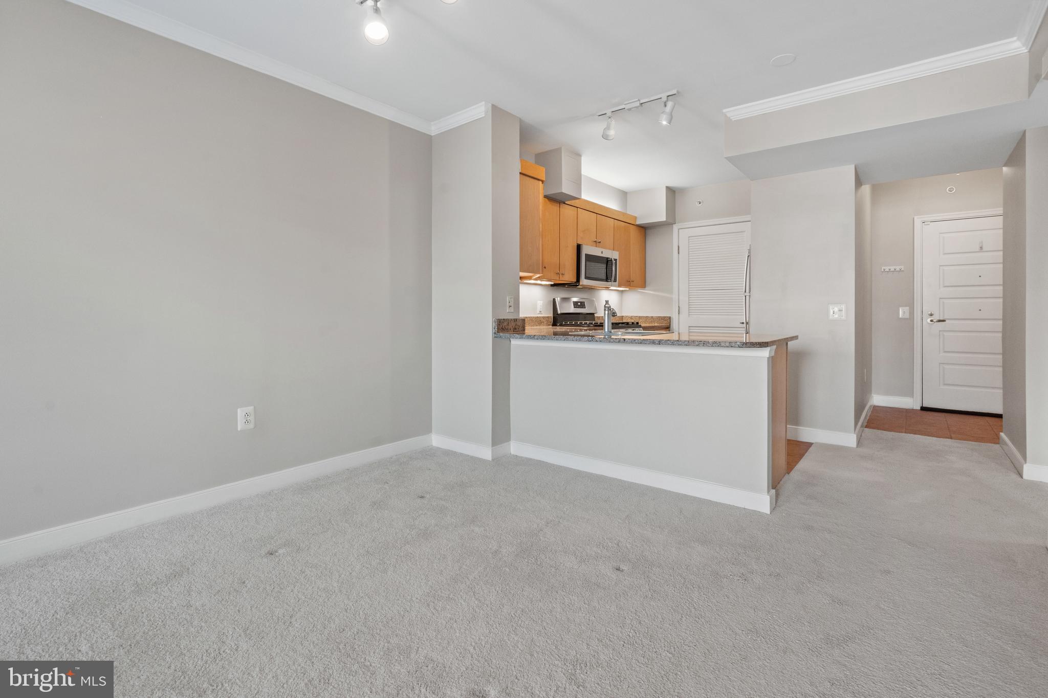 631 D Street Northwest, Unit 1037 Washington, DC 20004 - Photo 14 of 64