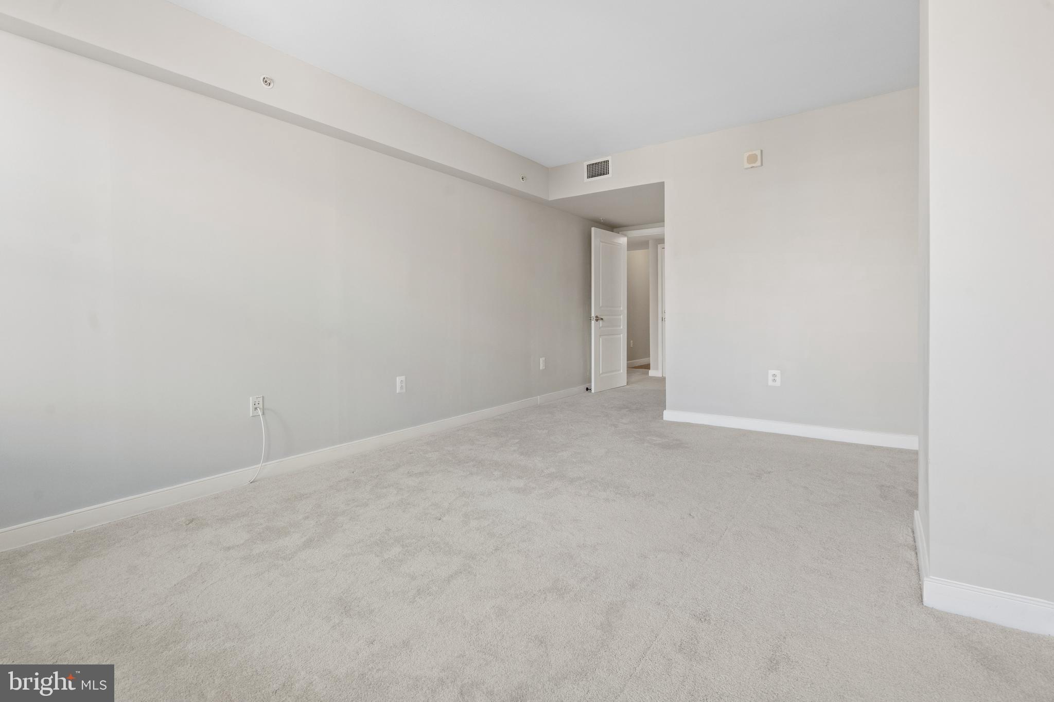 631 D Street Northwest, Unit 1037 Washington, DC 20004 - Photo 17 of 64