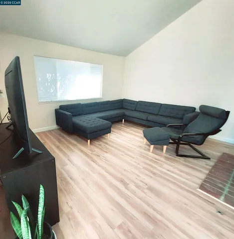 $1,025,000 | 1936 Nero Court, Walnut Creek, CA 94598