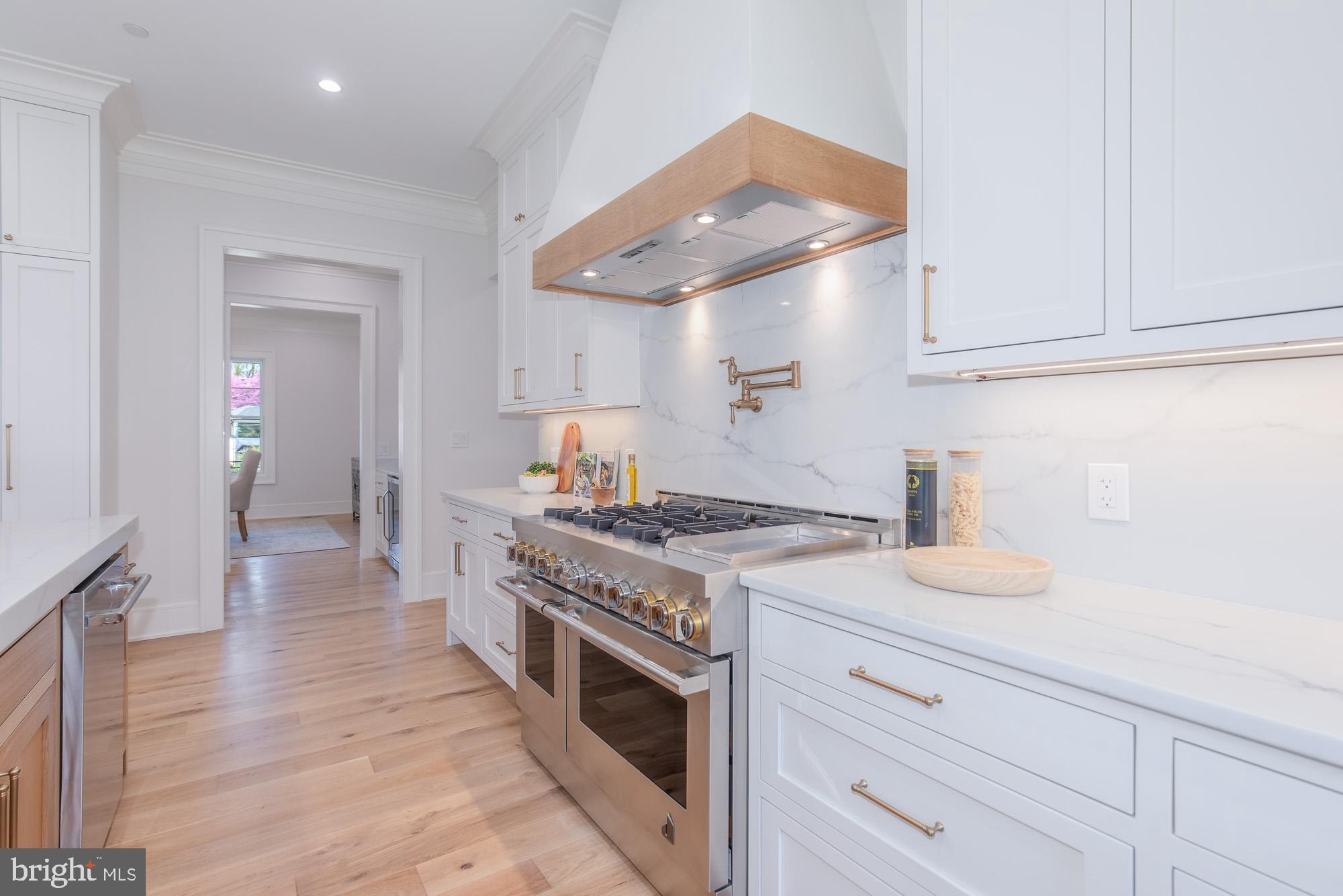 9613 Old Spring Road Kensington, MD 20895 - Photo 15 of 69