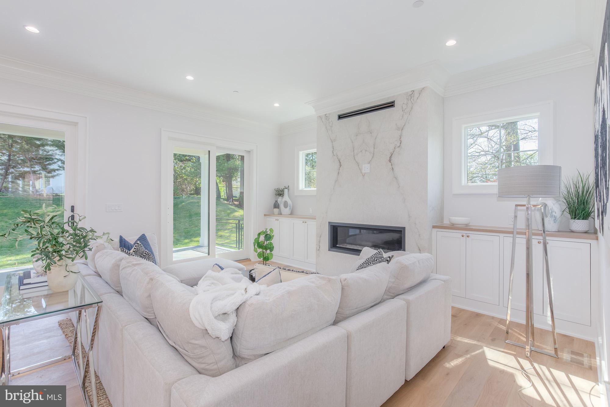 9613 Old Spring Road Kensington, MD 20895 - Photo 7 of 68