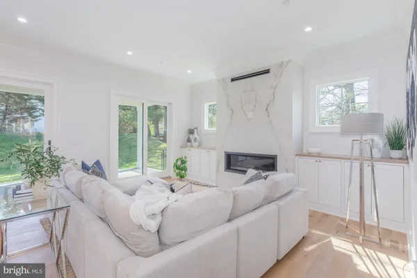 $2,495,000 | 9613 Old Spring Road, Kensington, MD 20895