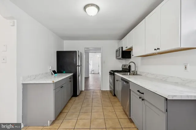 $279,000 | 178 East Charleston Avenue, Lawnside, NJ 08045