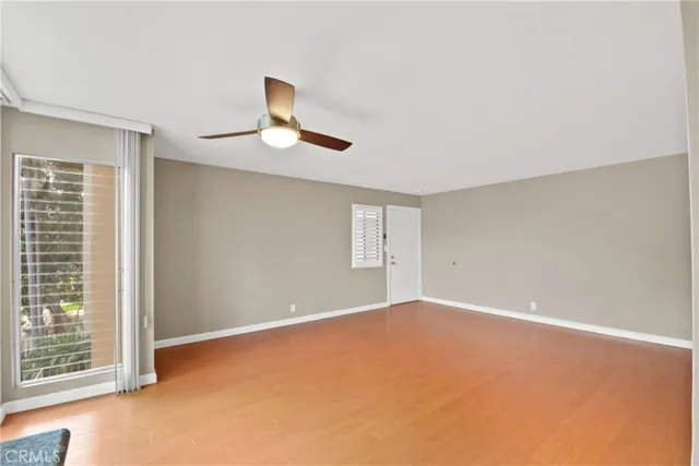 $430,000 | 345 Wisconsin Avenue, Unit 207, Long Beach, CA 90814