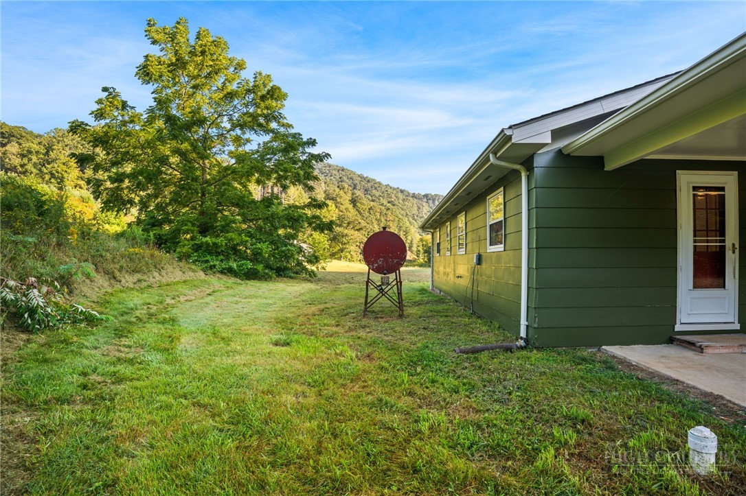 4690 3 Top Road Todd, NC 28684 - Photo 27 of 40 Gallery Image 27