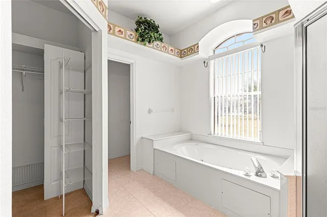 $374,000 | 11267 Southwest 51st Avenue, Ocala, FL 34476