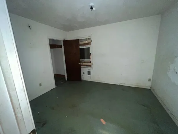 $360,000 | 1814 Pleasant Street, Fall River, MA 02723