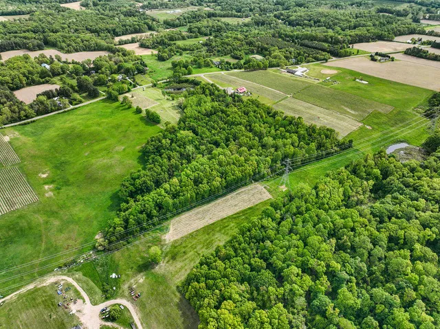 $849,000 | 438 East Snow Road, Baroda, MI 49101