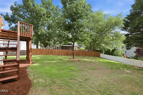 $460,000 | 103 Castlebridge Court, Apex, NC 27502