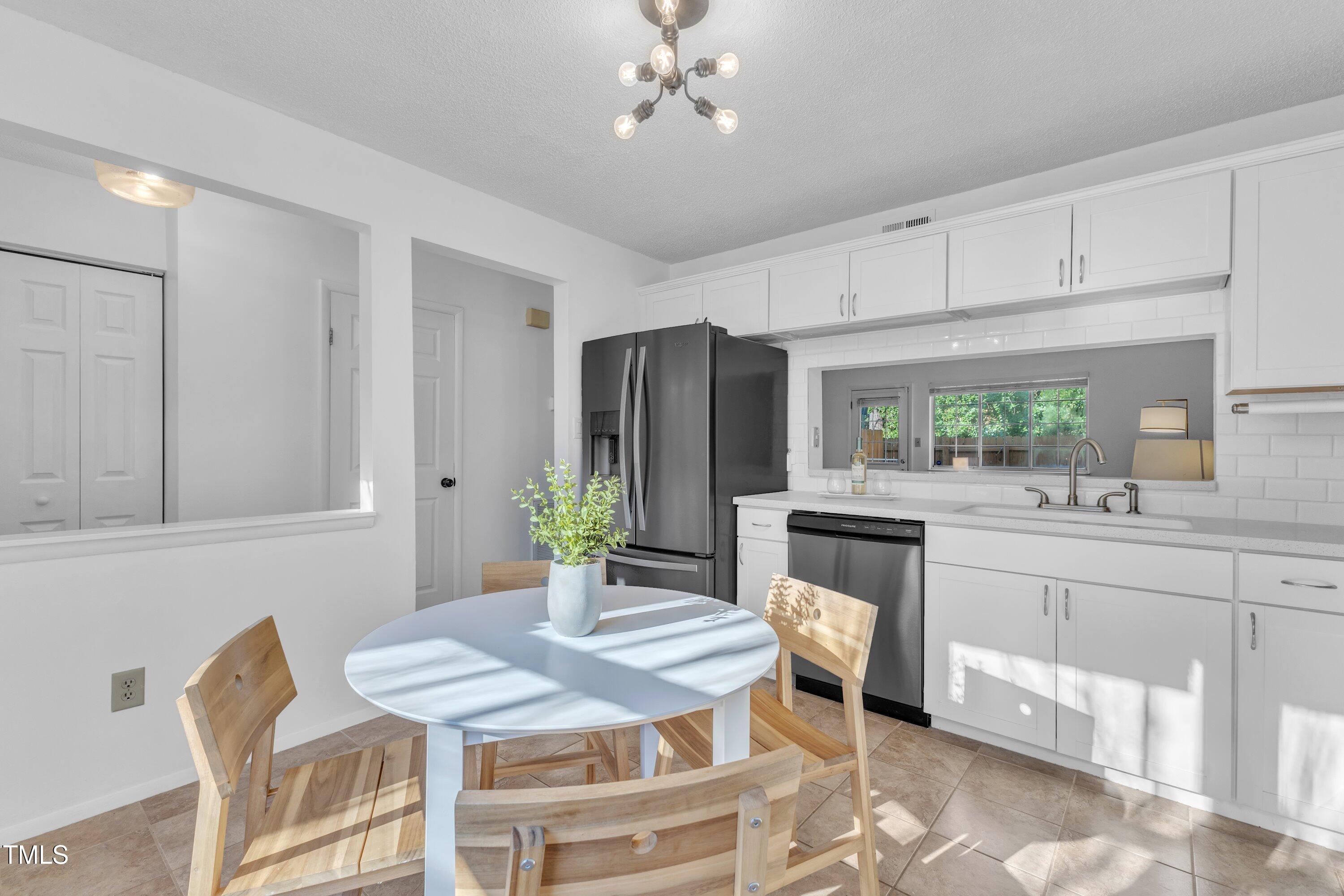 7727 Ohmann Court Raleigh, NC 27615 - Photo 6 of 40 09-7727 Ohmann Ct-9