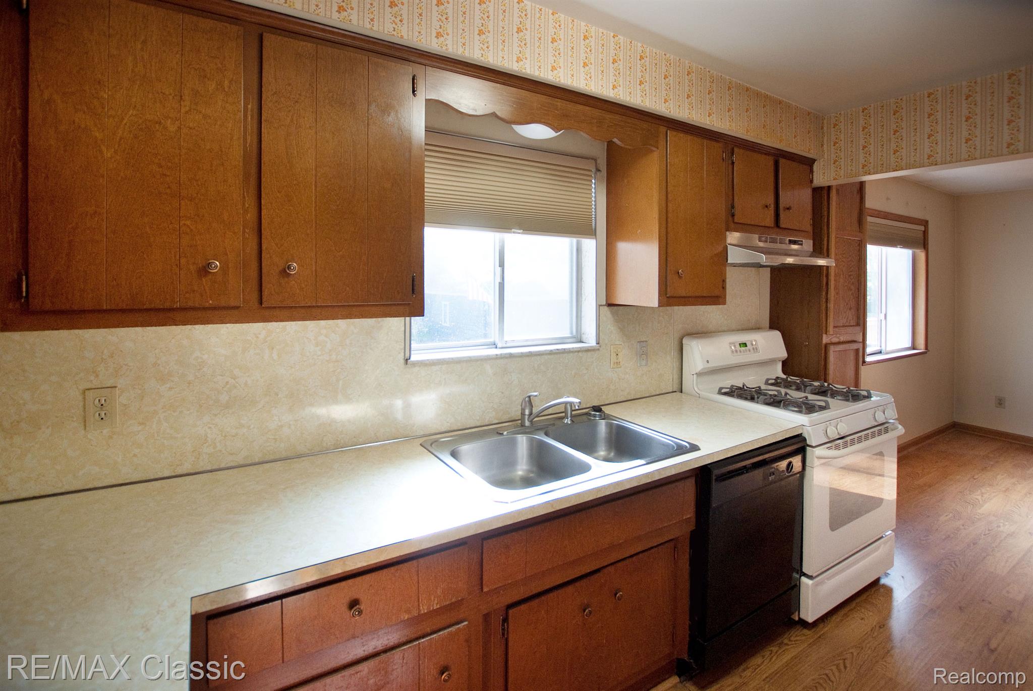 5959 Carroll Lk Road Commerce Township, MI 48382 - Photo 9 of 33 Gallery Image 9