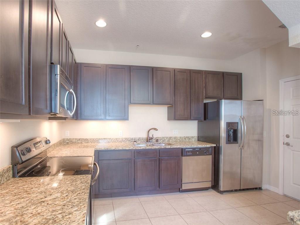 730 Terrace Spring Drive Orlando, FL 32828 - Photo 4 of 18