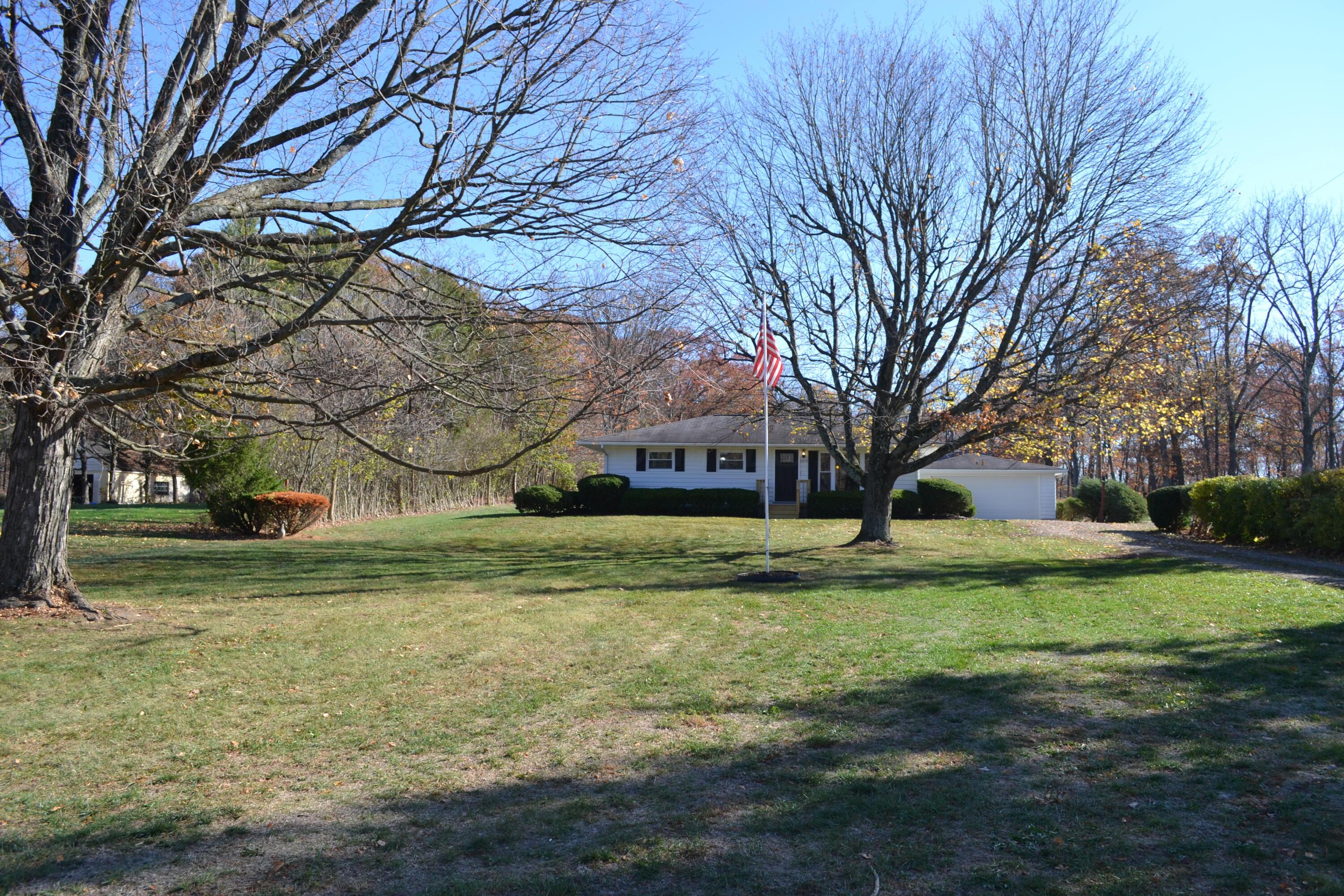 5375 Fairmount Road Heath, OH 43056 - Photo 2 of 63 DSC_0206