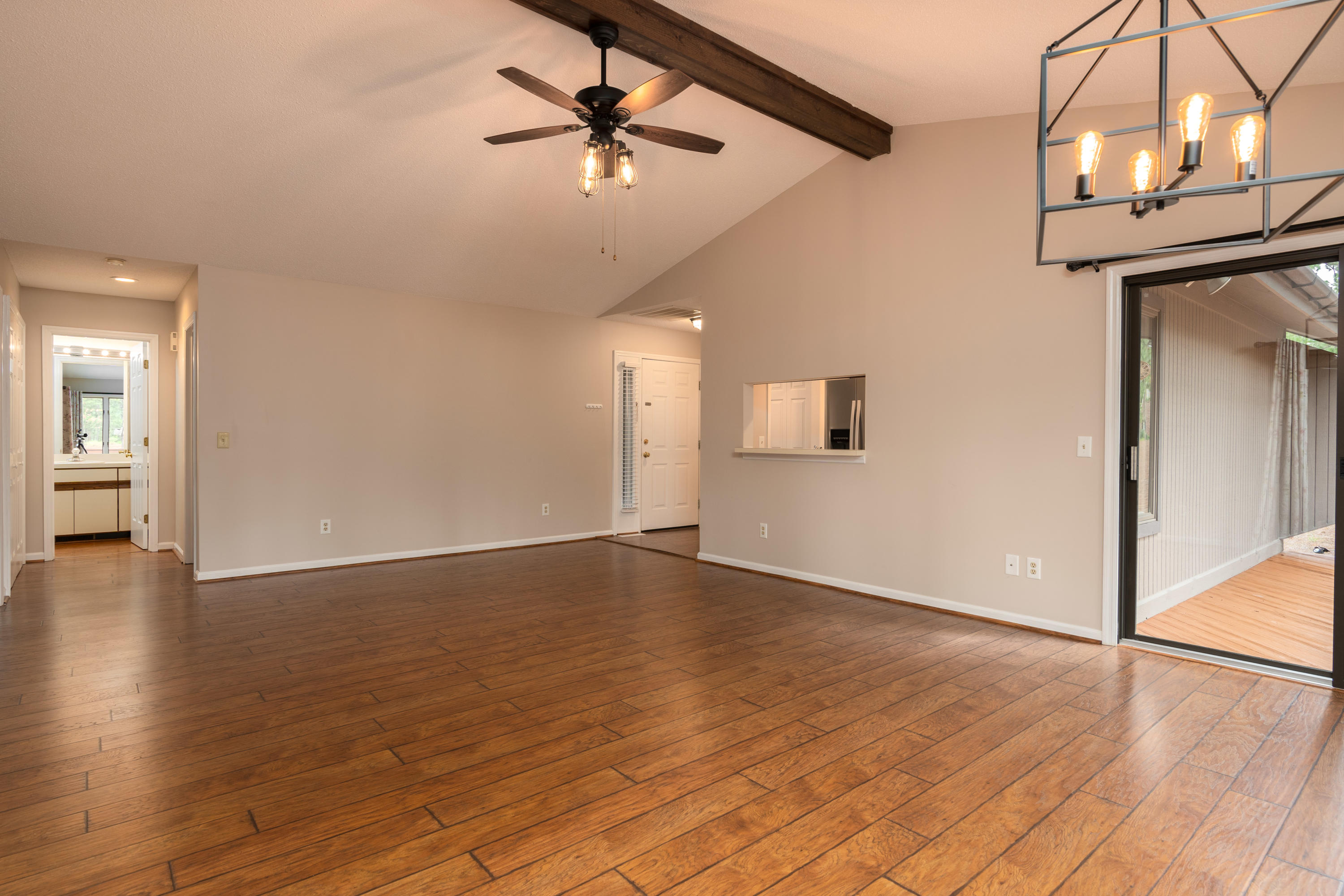 30 Scott Road Pinehurst, NC 28374 - Photo 13 of 40 Great Rm to Front Door