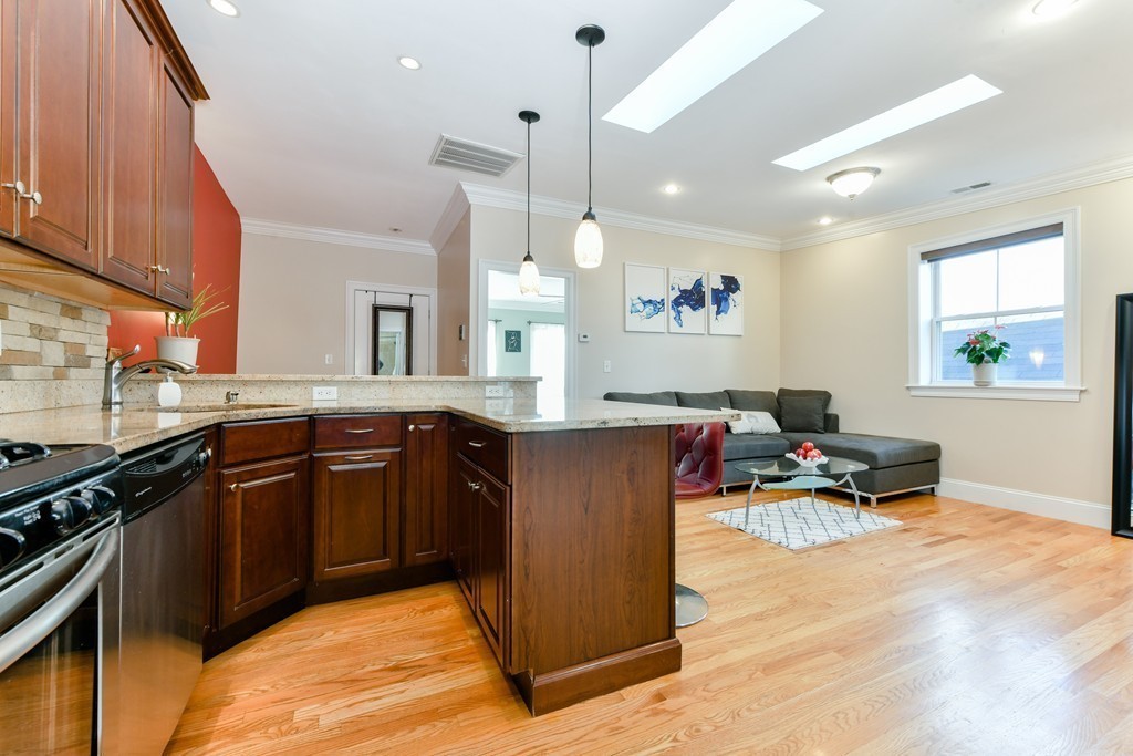 10 Mitchell Street, Unit 3 Boston, MA 02127 - Photo 4 of 17