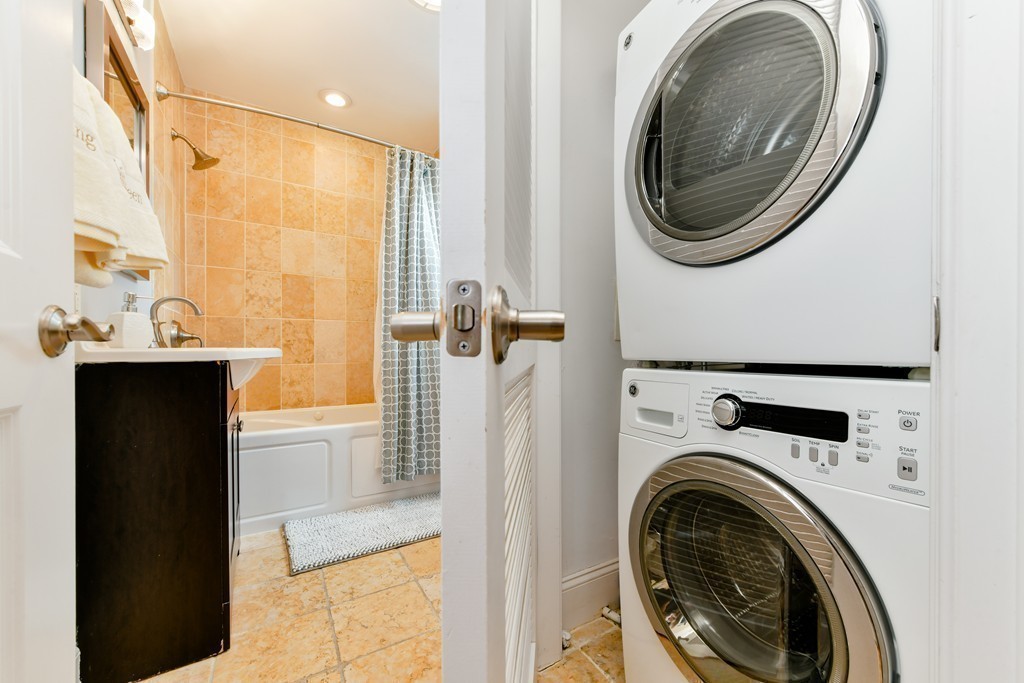 10 Mitchell Street, Unit 3 Boston, MA 02127 - Photo 10 of 17