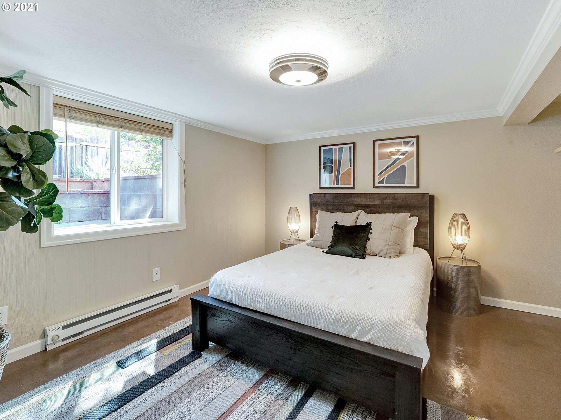4577 Southwest Maplewood Road Portland, OR 97219 - Photo 20 of 29 Gallery Image 20