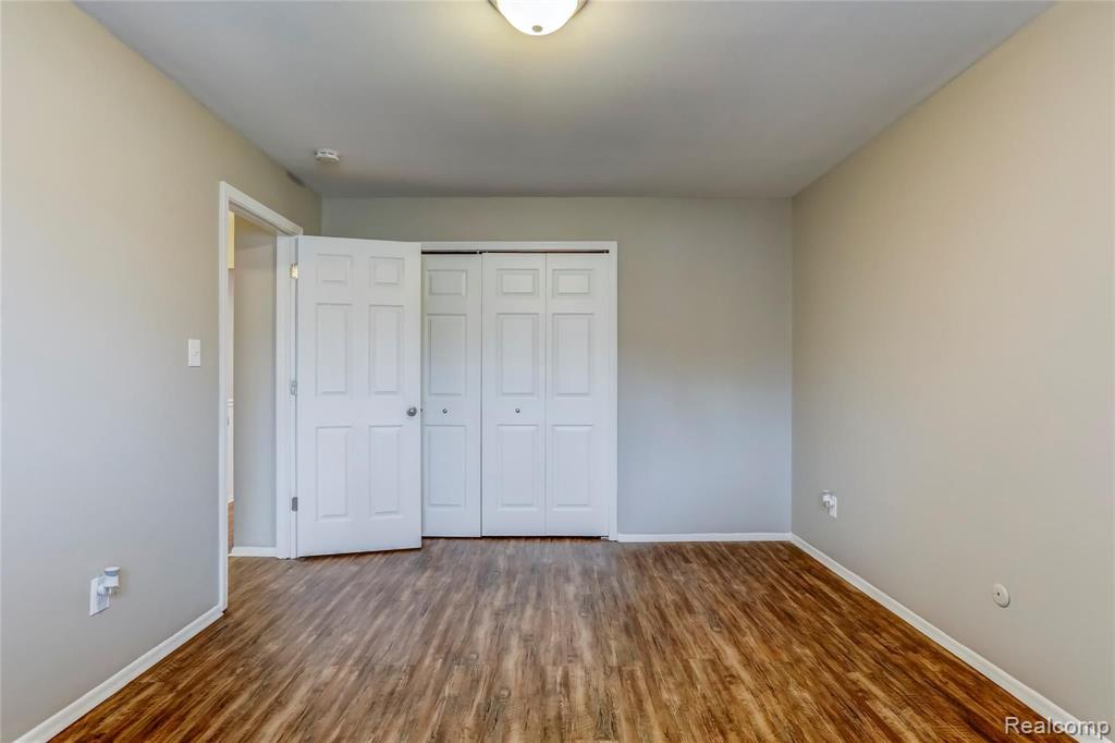 2177 Decker Road, Unit 53 Walled Lake, MI 48390 - Photo 10 of 16