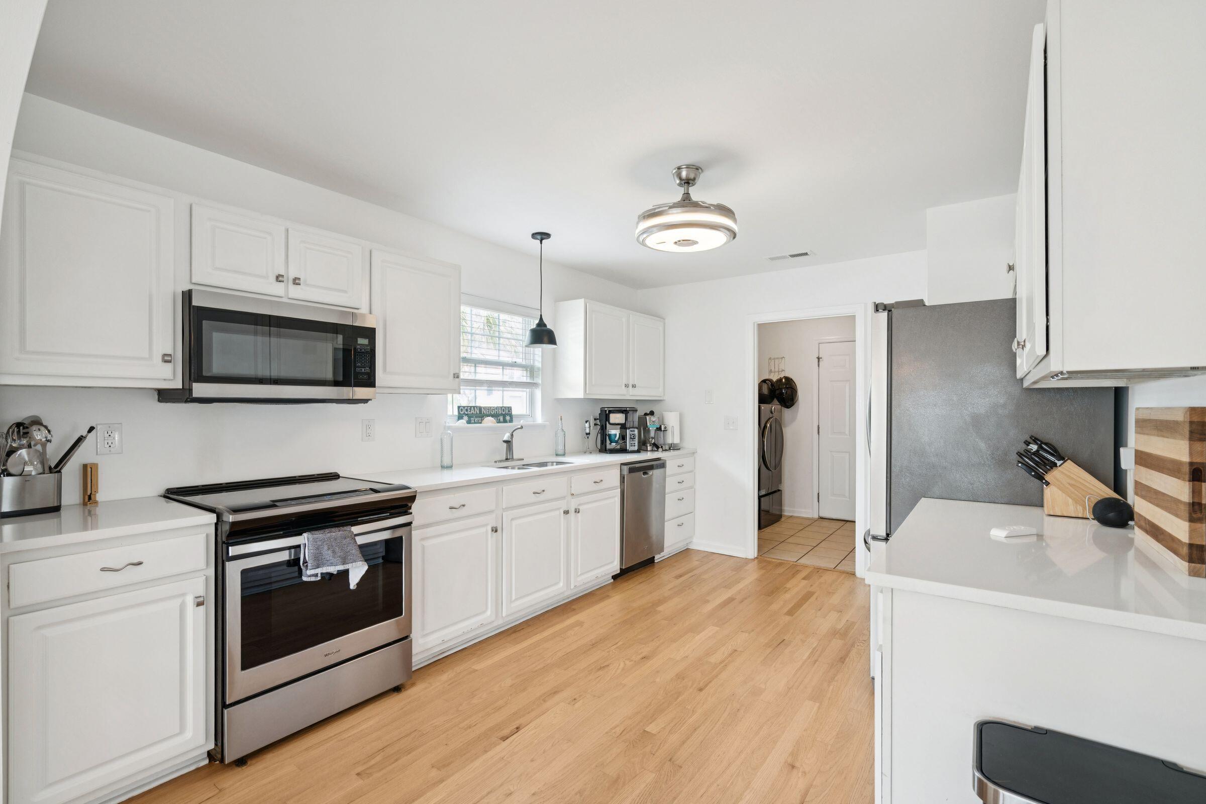 1717 Lotus Lane Charleston, SC 29412 - Photo 15 of 54 1717LotusLn--016