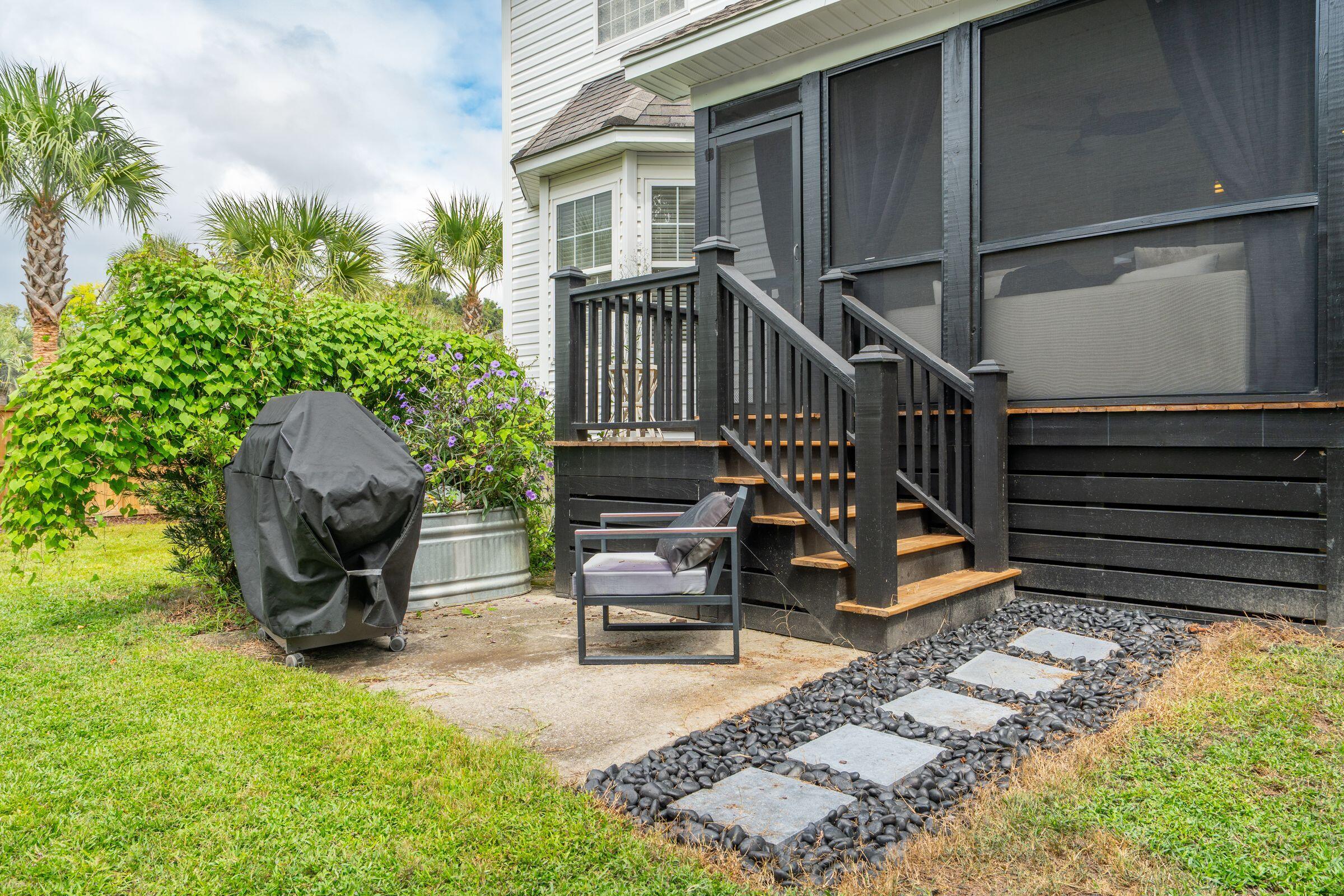 1717 Lotus Lane Charleston, SC 29412 - Photo 49 of 54 1717LotusLn--054