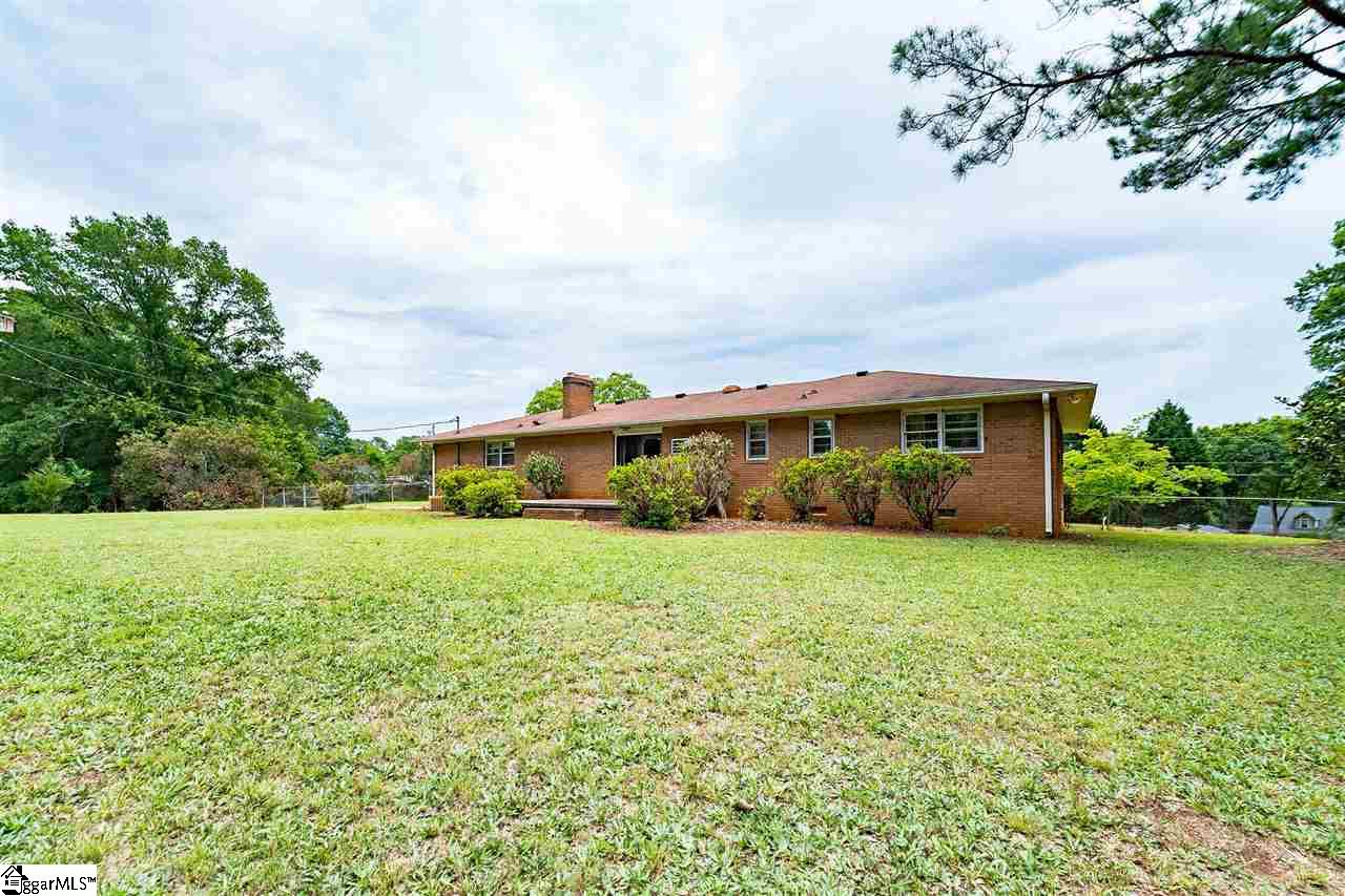 219 McAlister Road Anderson, SC 29625 - Photo 7 of 30
