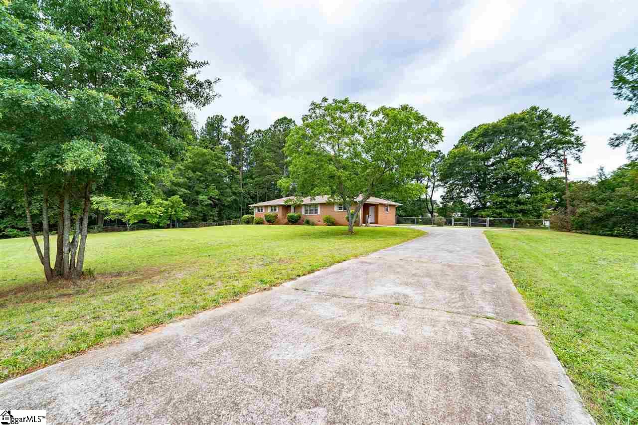 219 McAlister Road Anderson, SC 29625 - Photo 8 of 30