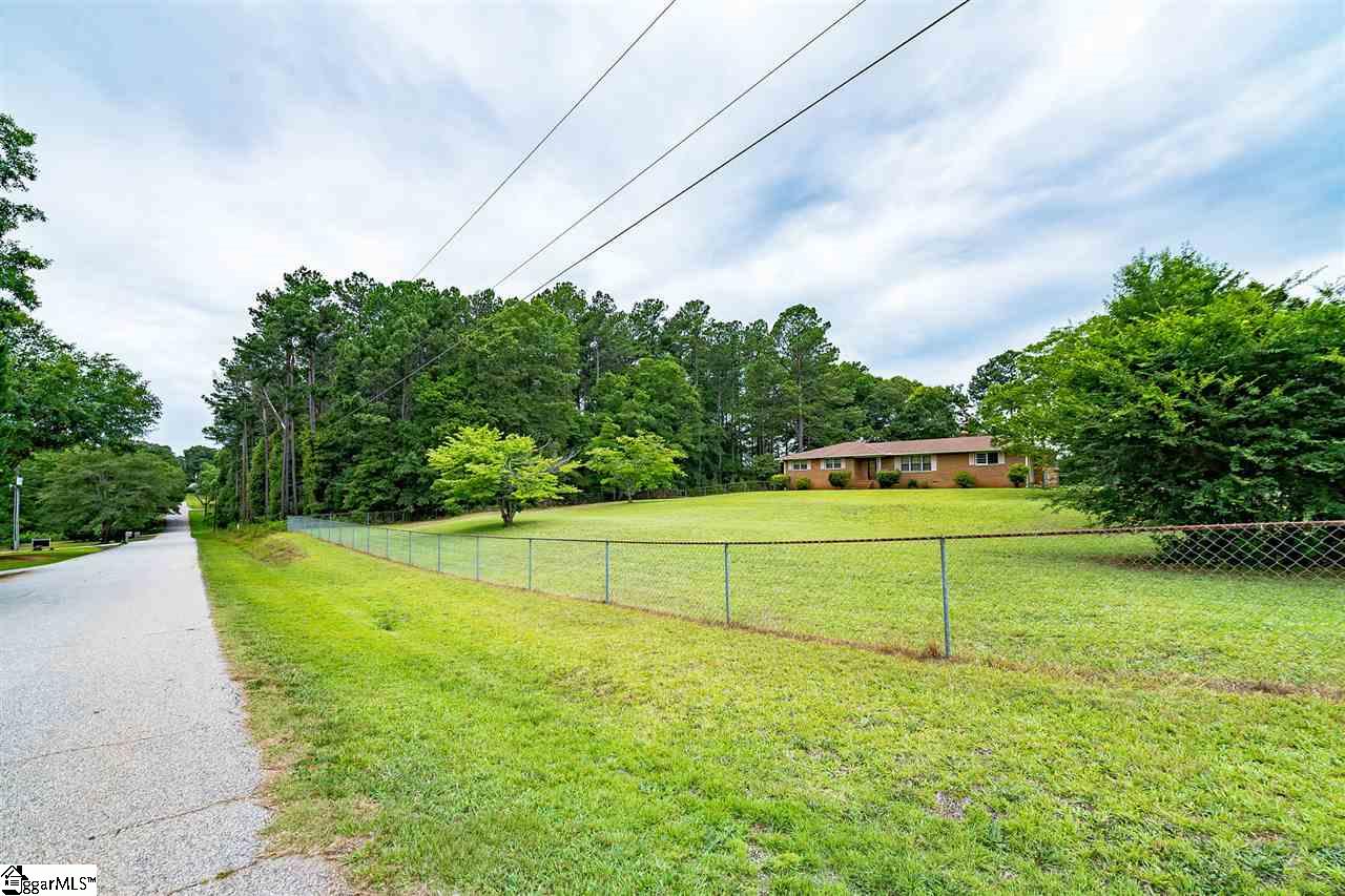 219 McAlister Road Anderson, SC 29625 - Photo 10 of 30