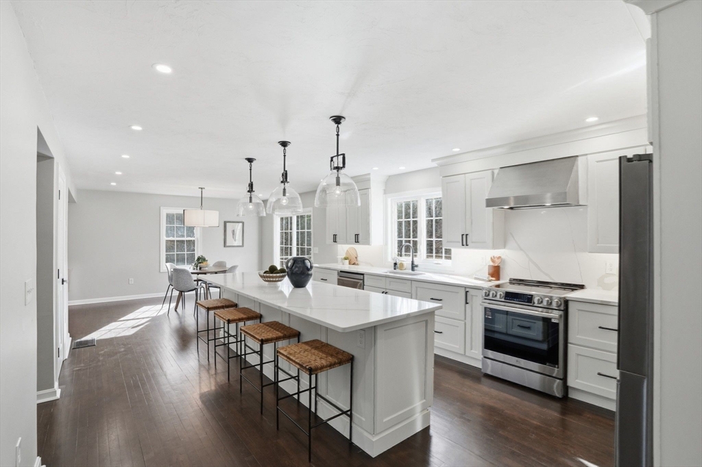 139 Rocky Hill Road Rehoboth, MA 02769 - Photo 7 of 41