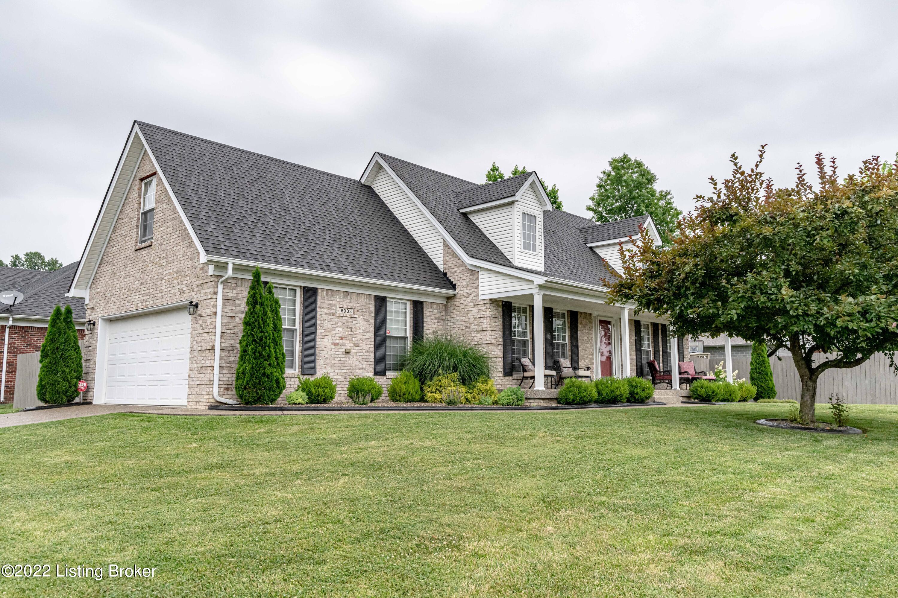 6903 Barbrook Road Louisville, KY 40258 - Photo 2 of 81 DSC02661