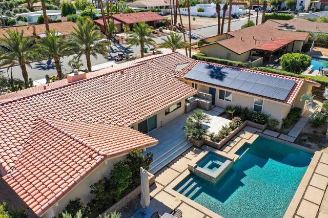 $1,695,000 | 74090 Setting Sun Trail, Palm Desert, CA 92260