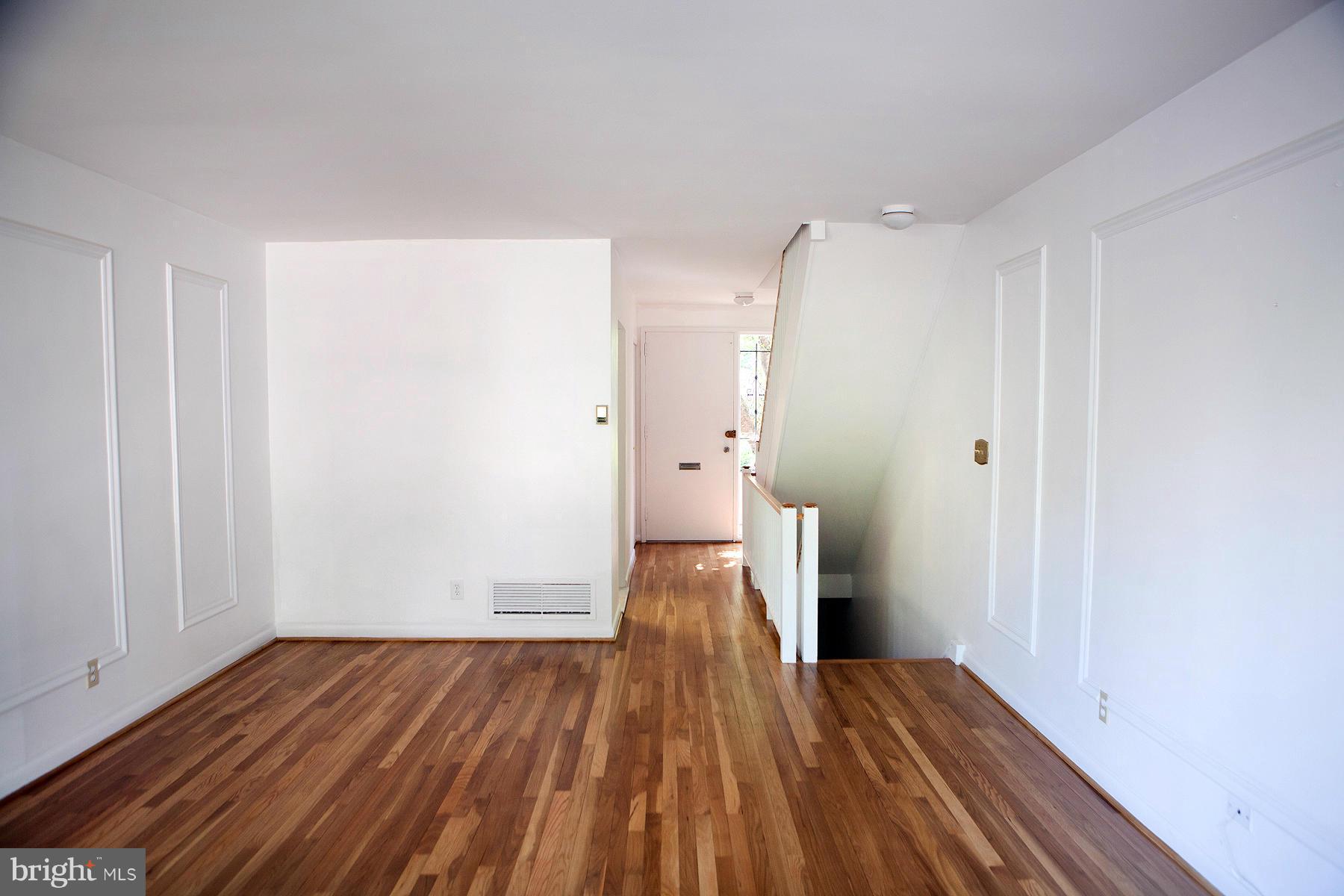 237 G Street Southwest, Unit 120 Washington, DC 20024 - Photo 4 of 21 Living Room