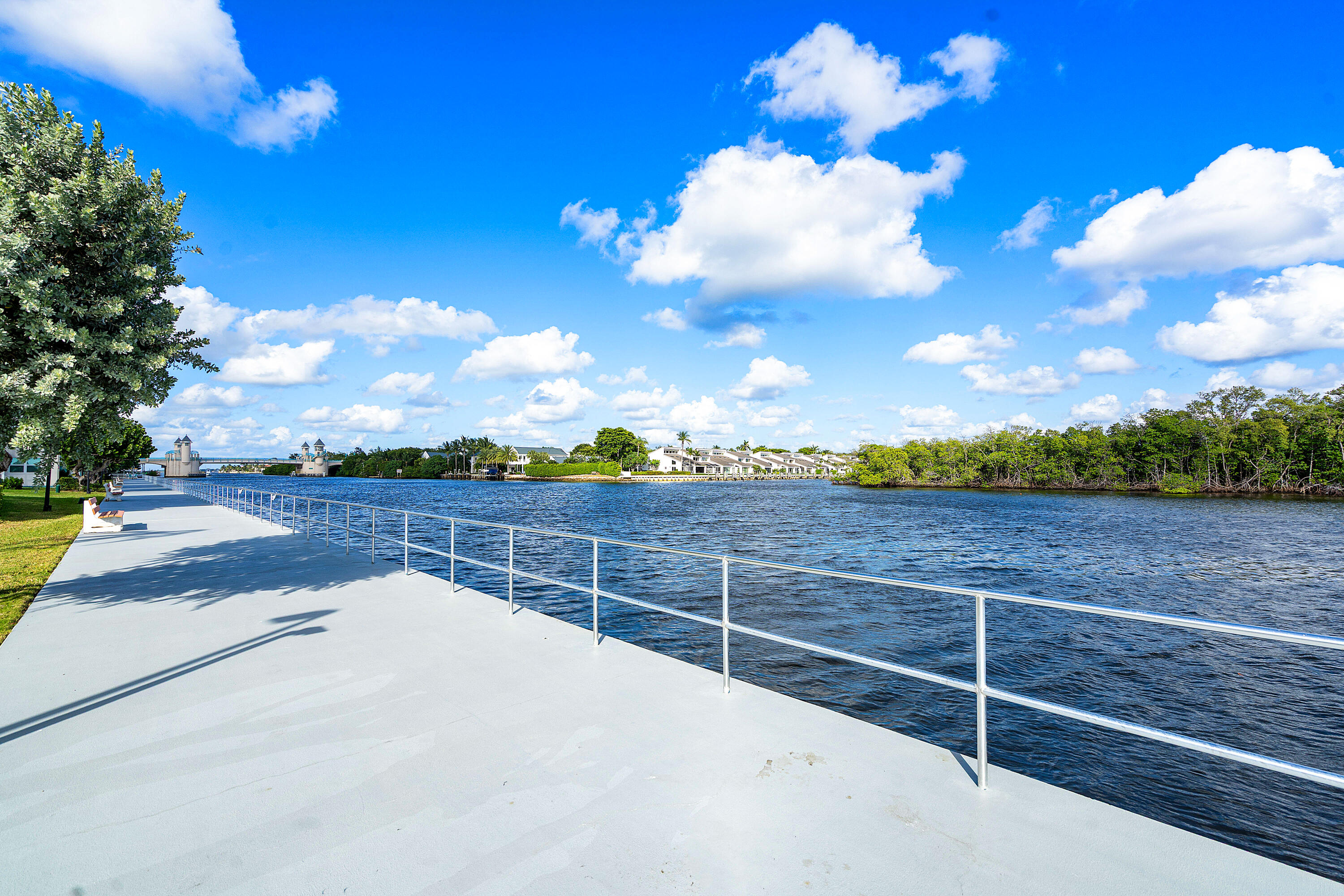 320 Horizon West, Unit 103 Boynton Beach, FL 33435 - Photo 19 of 24 021-320HORIZONSW-103-BoyntonBeach-33435-